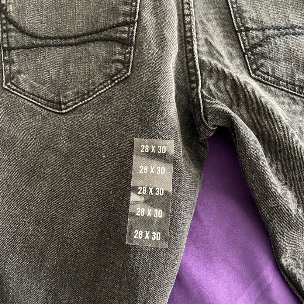 HOLLISTER BLACK SKINNY JEANS - Picture 4 of 5